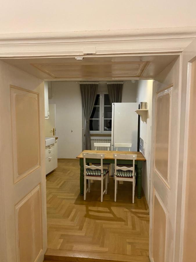 Guest House Nokturno ซาเกร็บ ภายนอก รูปภาพ